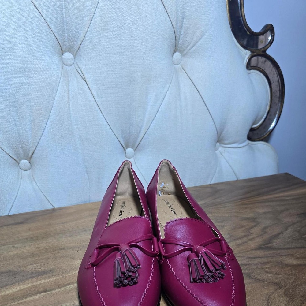 Comfortview Marilyn burgundy tassel loafers size 10WW NWOT
